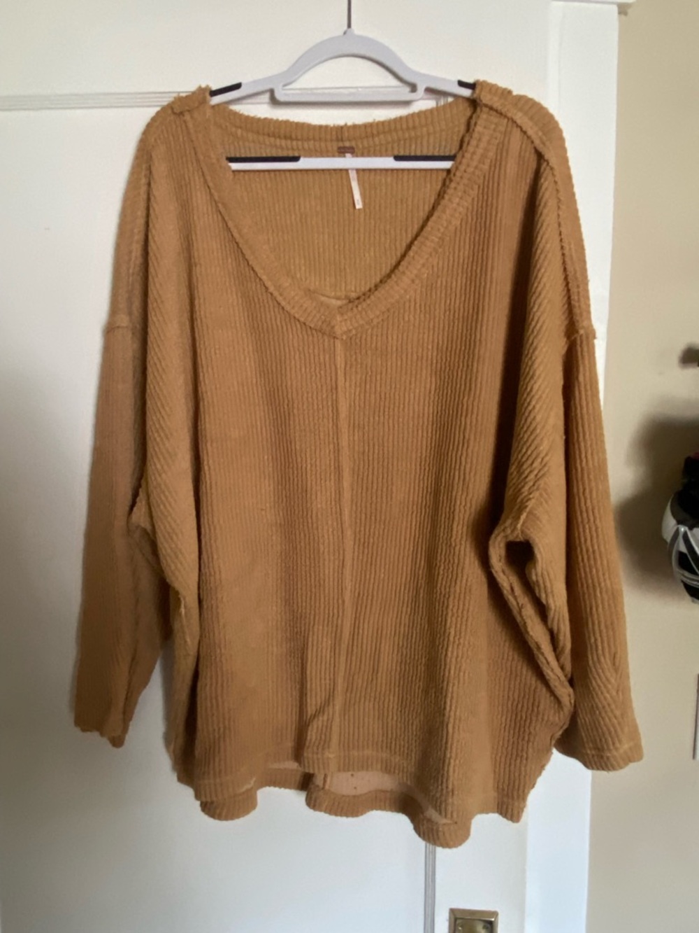 Free People Easy V Sweatshirt Cozy V-Neck Oversized Sweater hayloft